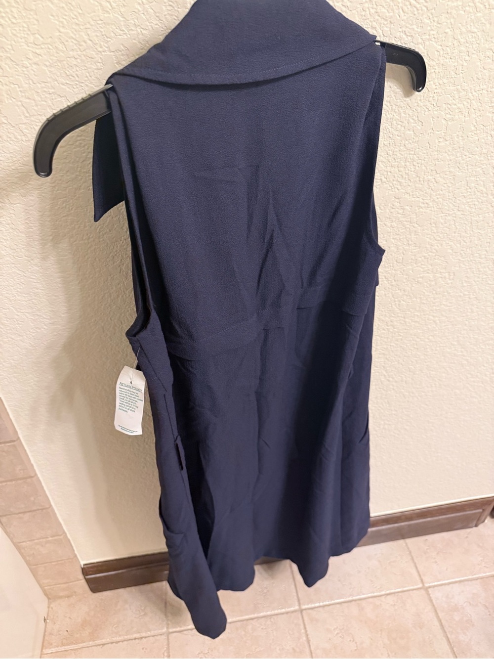 Sleeveless Navy Tunic Top with Draped Collar